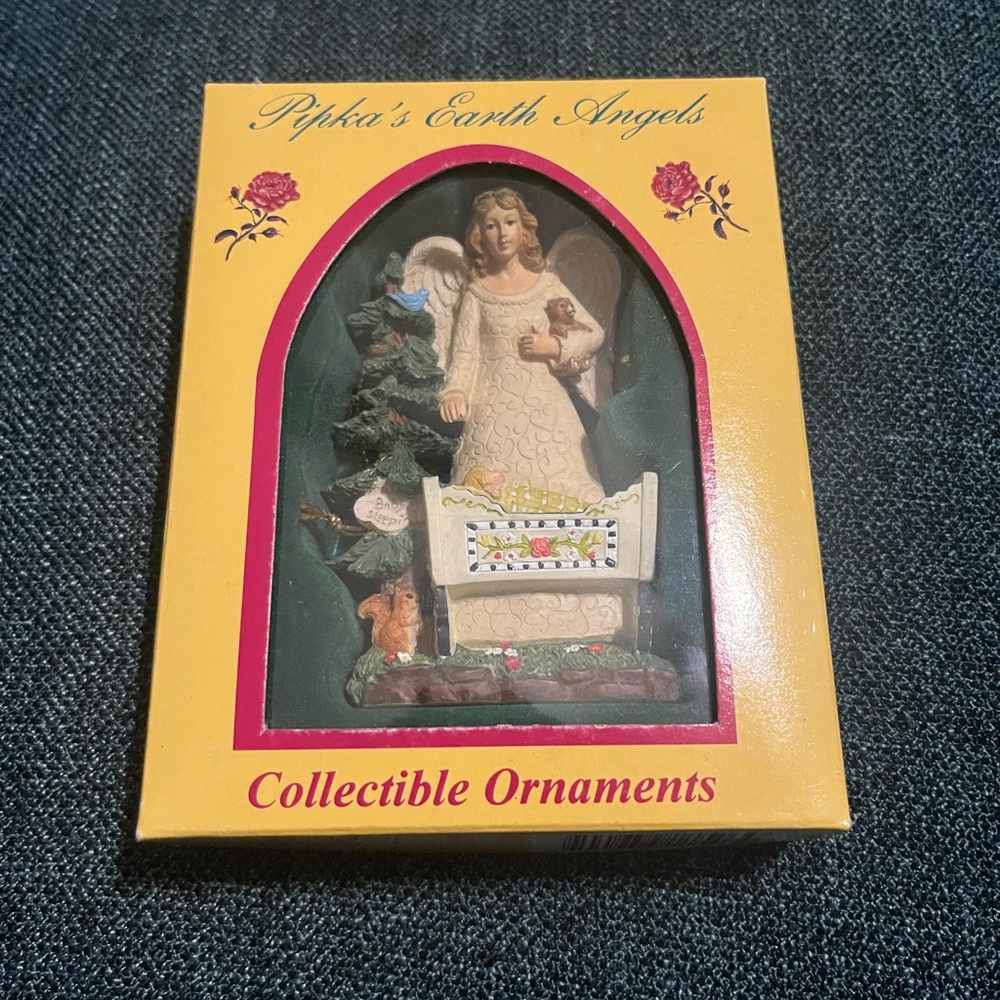 Pipka’s Earth Angels Collectible Ornament — Guardian Angel